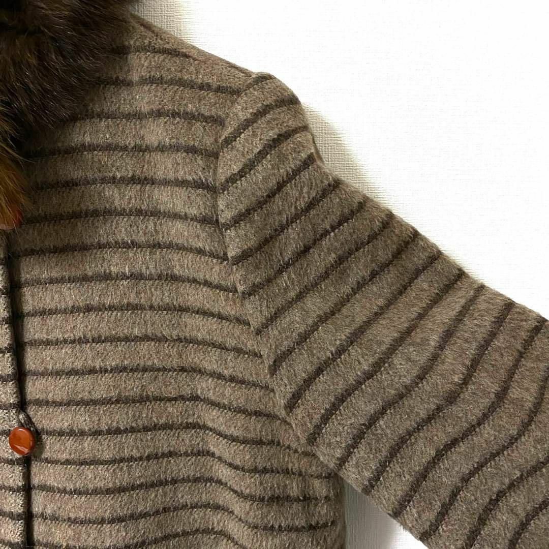 ファーつき ✨　Madere ロングコート　レディース レディースのジャケット/アウター(ロングコート)の商品写真