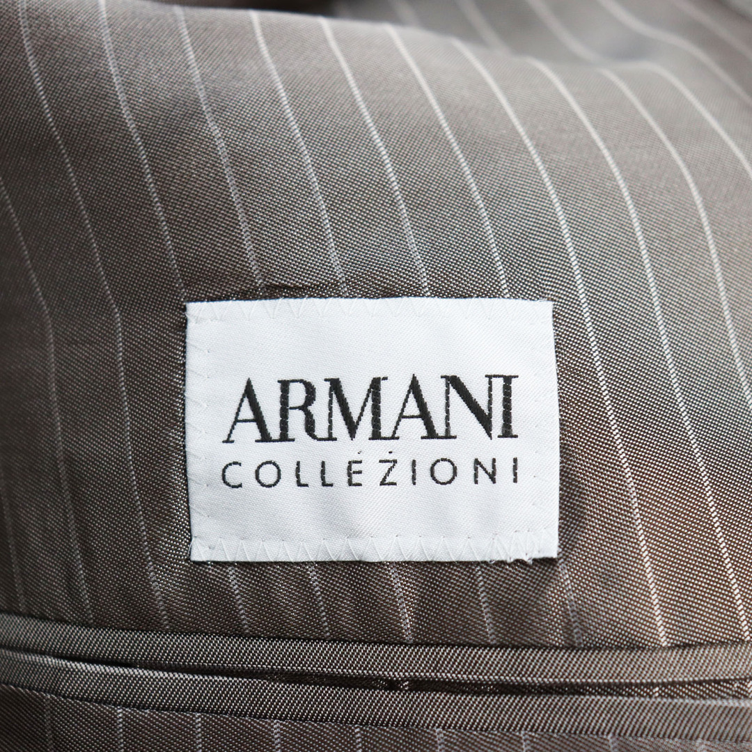 ARMANI COLLEZIONI(アルマーニ コレツィオーニ)の極美品●ARMANI COLLEZIONI アルマーニコレッツォーニ 希少大きいサイズ 織柄 セットアップ シングルスーツ ブラウン 56 メンズ メンズのスーツ(セットアップ)の商品写真