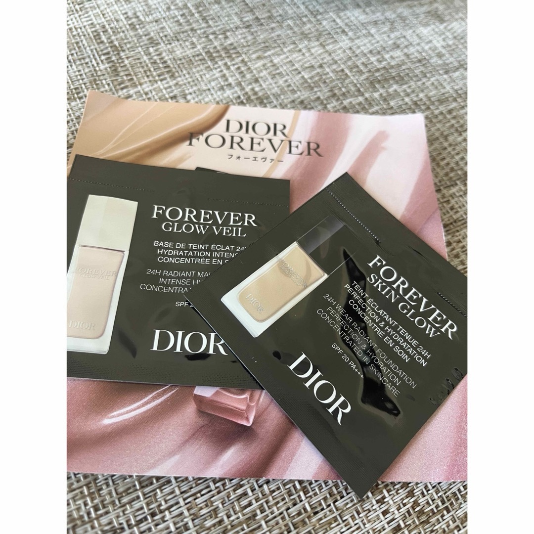Dior(ディオール)の新品未使用サンプル付き！Dior アディクトリップマキシマイザー 001 ピンク コスメ/美容のベースメイク/化粧品(リップグロス)の商品写真