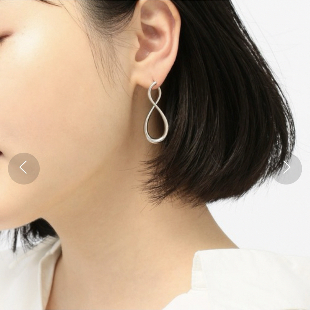 ジュエッテ　ピアス　シルバープラチナ　金属アレルギー対応　　インフィニティ メンズのアクセサリー(ピアス(両耳用))の商品写真