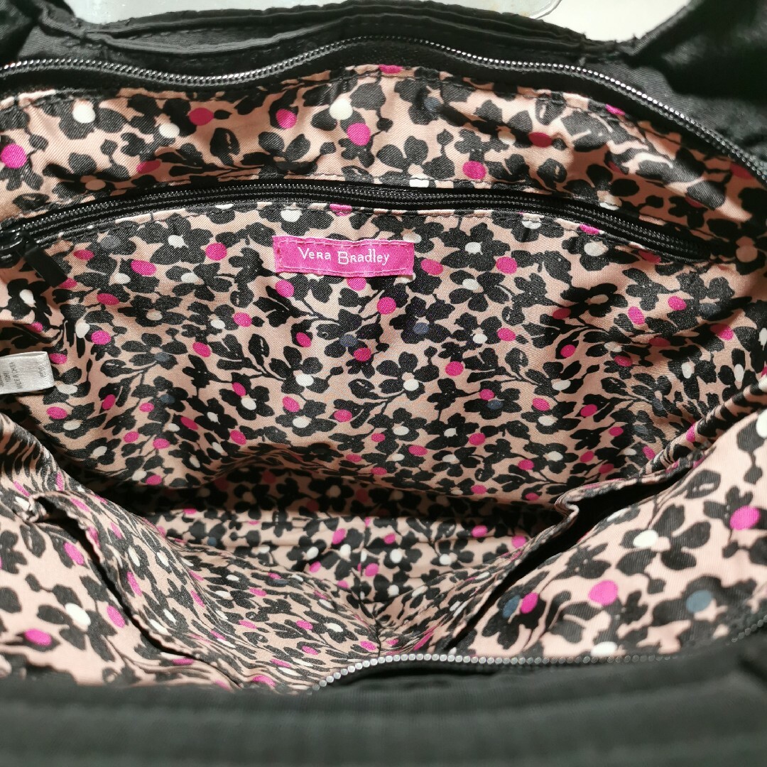 Vera Bradley(ヴェラブラッドリー)のヴェラ・ブラッドリー ショルダー＆ハンド2wayバッグ 黒 USED良品 レディースのバッグ(ショルダーバッグ)の商品写真