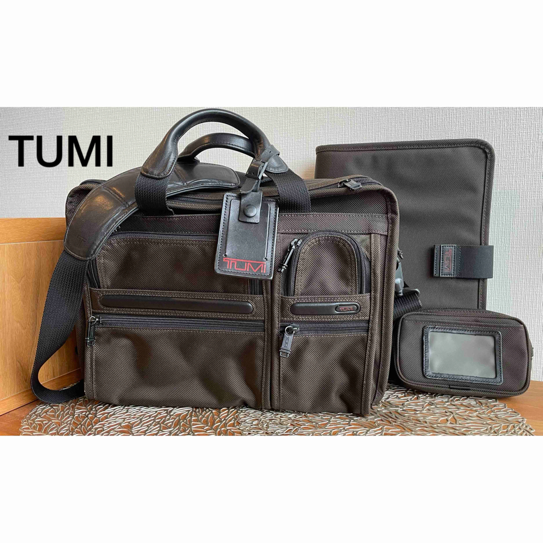 TUMI(トゥミ)の（美品）TUMI トゥミ ショルダー ビジネスバッグ ブラウン メンズのバッグ(ショルダーバッグ)の商品写真