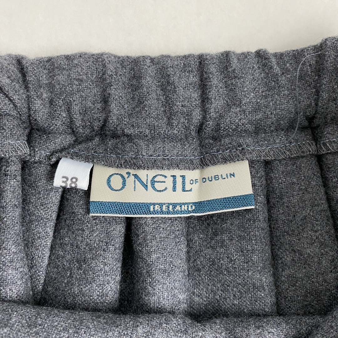 O'NEIL of DUBLIN(オニールオブダブリン)のオニールオブダブリン　スカート　ラップスカート　プリーツ　グレー レディースのスカート(ひざ丈スカート)の商品写真