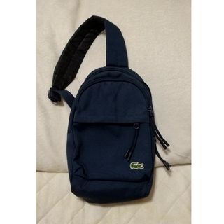 ラコステ(LACOSTE)のLACOSTE ラコステ NEOCROC ボディーバッグ ネイビー 美品(ボディーバッグ)