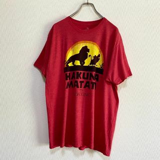 ディズニー(Disney)のアメリカ古着　ライオンキング　ハクナマタタ　半袖　Tシャツ　ディズニー　I185(Tシャツ/カットソー(半袖/袖なし))