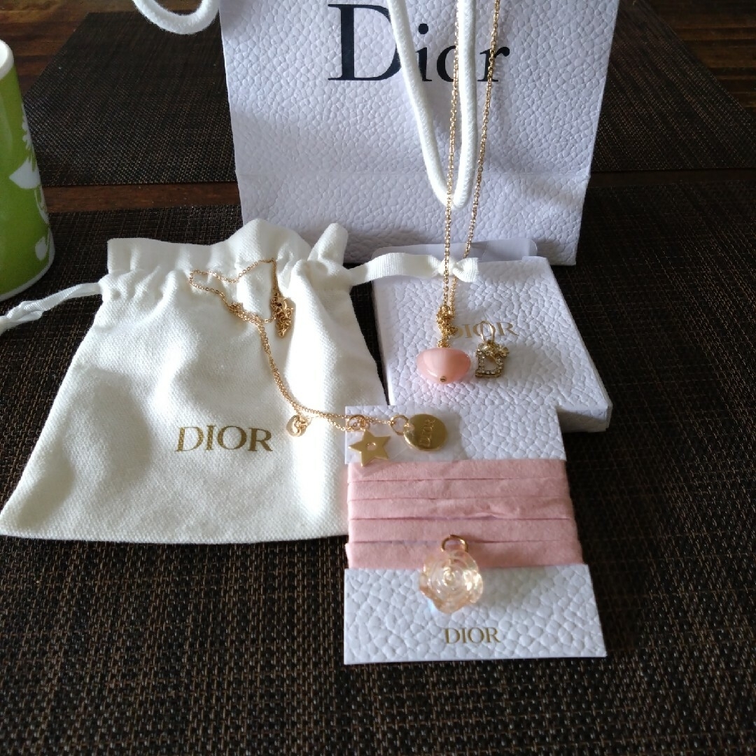 Dior(ディオール)のDIOR　ノベルティチャーム レディースのアクセサリー(ネックレス)の商品写真