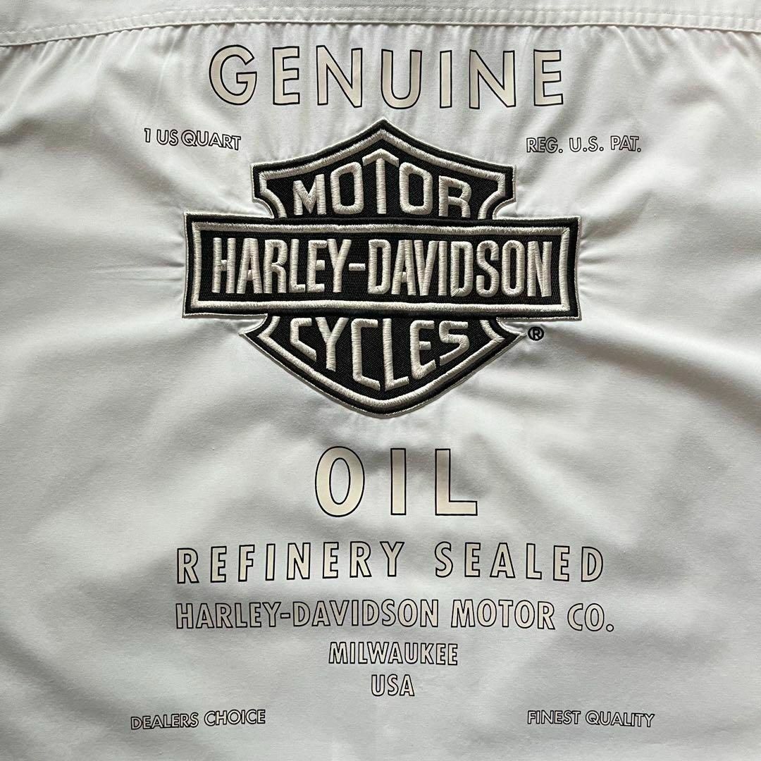 Harley Davidson(ハーレーダビッドソン)のハーレーダビッドソン　半袖シャツ　刺繍ロゴ　ビッグロゴ　ホワイト　2XL 古着 メンズのトップス(シャツ)の商品写真