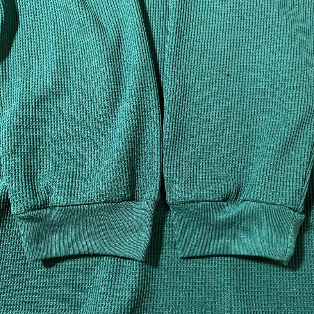 VINTAGE(ヴィンテージ)のアメリカ古着　サーマルカットソー　胸ポケ　Vネック　ロンT　00s ヴィンテージ メンズのトップス(Tシャツ/カットソー(七分/長袖))の商品写真