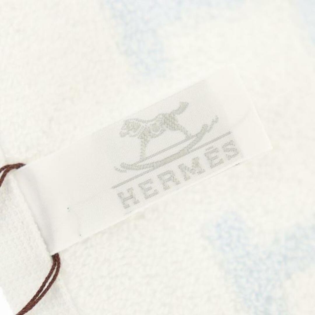 Hermes(エルメス)のエルメス ハンドタオル 未使用 ライトブルー ホワイト コットン100% HERMES 【中古】 | シンプル ブランド ファッション小物 アクセサリー レディース 美品 プレゼント レディースのファッション小物(ハンカチ)の商品写真