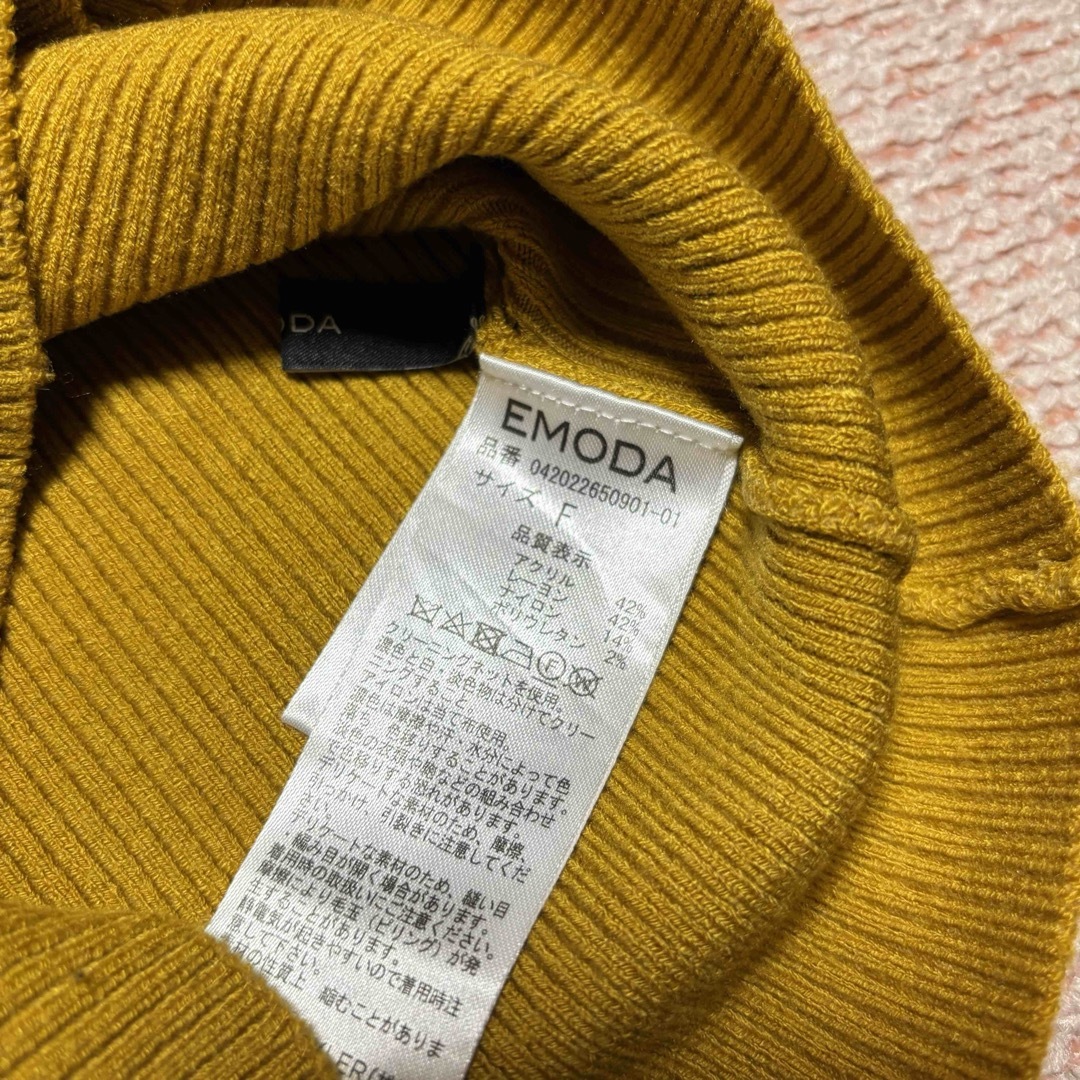 EMODA(エモダ)のEMODA トップス レディースのトップス(シャツ/ブラウス(半袖/袖なし))の商品写真