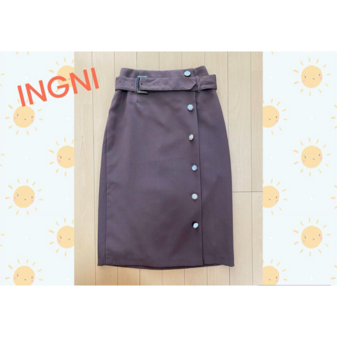 INGNI(イング)の【INGNI】いろいろボタンスカート（ブラウン／Mサイズ） レディースのスカート(ひざ丈スカート)の商品写真