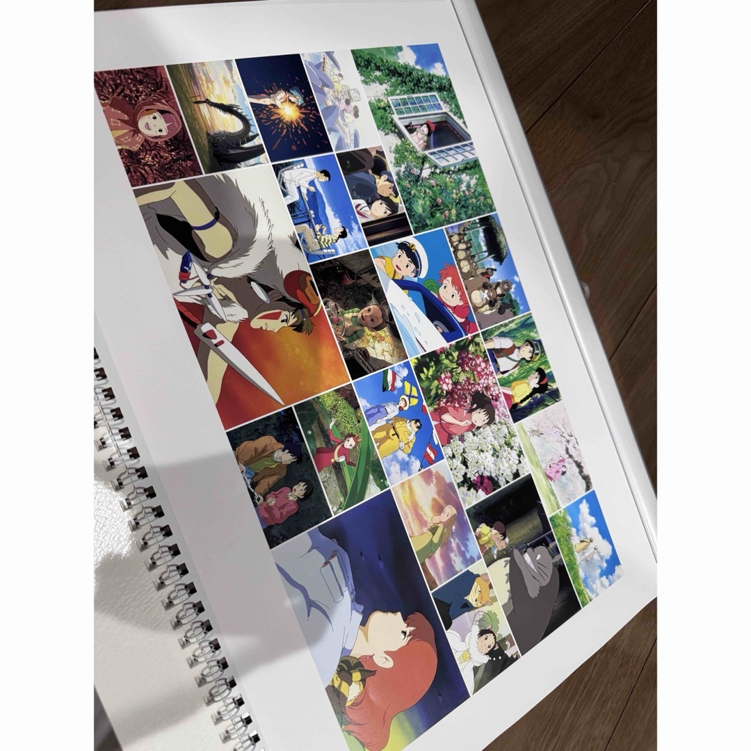 ジブリ　アートフレーム　カレンダー2024 ポスター22枚 エンタメ/ホビーのアニメグッズ(ポスター)の商品写真