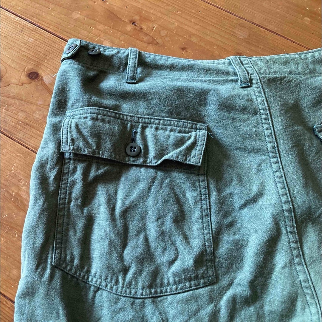 TENDERLOIN(テンダーロイン)のTENDERLOIN  ARMY SHORTS  XL  テンダーロイン メンズのパンツ(ショートパンツ)の商品写真