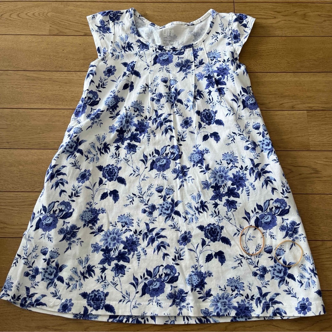 UNIQLO(ユニクロ)のUNIQLO KIDS 花柄ワンピース　110 キッズ/ベビー/マタニティのキッズ服女の子用(90cm~)(ワンピース)の商品写真