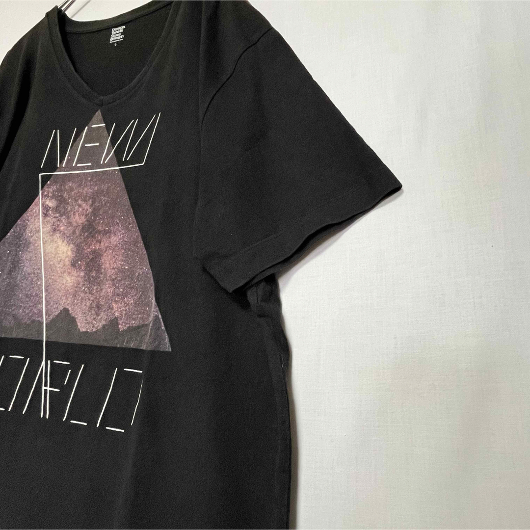 Design Tshirts Store graniph(グラニフ)のgraniph 半袖 Tシャツ プリント NEW WORLD Lサイズ 黒 メンズのトップス(Tシャツ/カットソー(半袖/袖なし))の商品写真