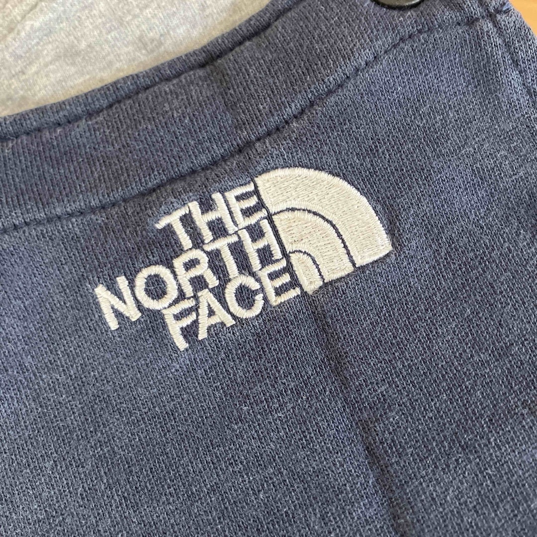 THE NORTH FACE(ザノースフェイス)のノースフェイス　ロンパース　80 ネイビー キッズ/ベビー/マタニティのベビー服(~85cm)(ロンパース)の商品写真