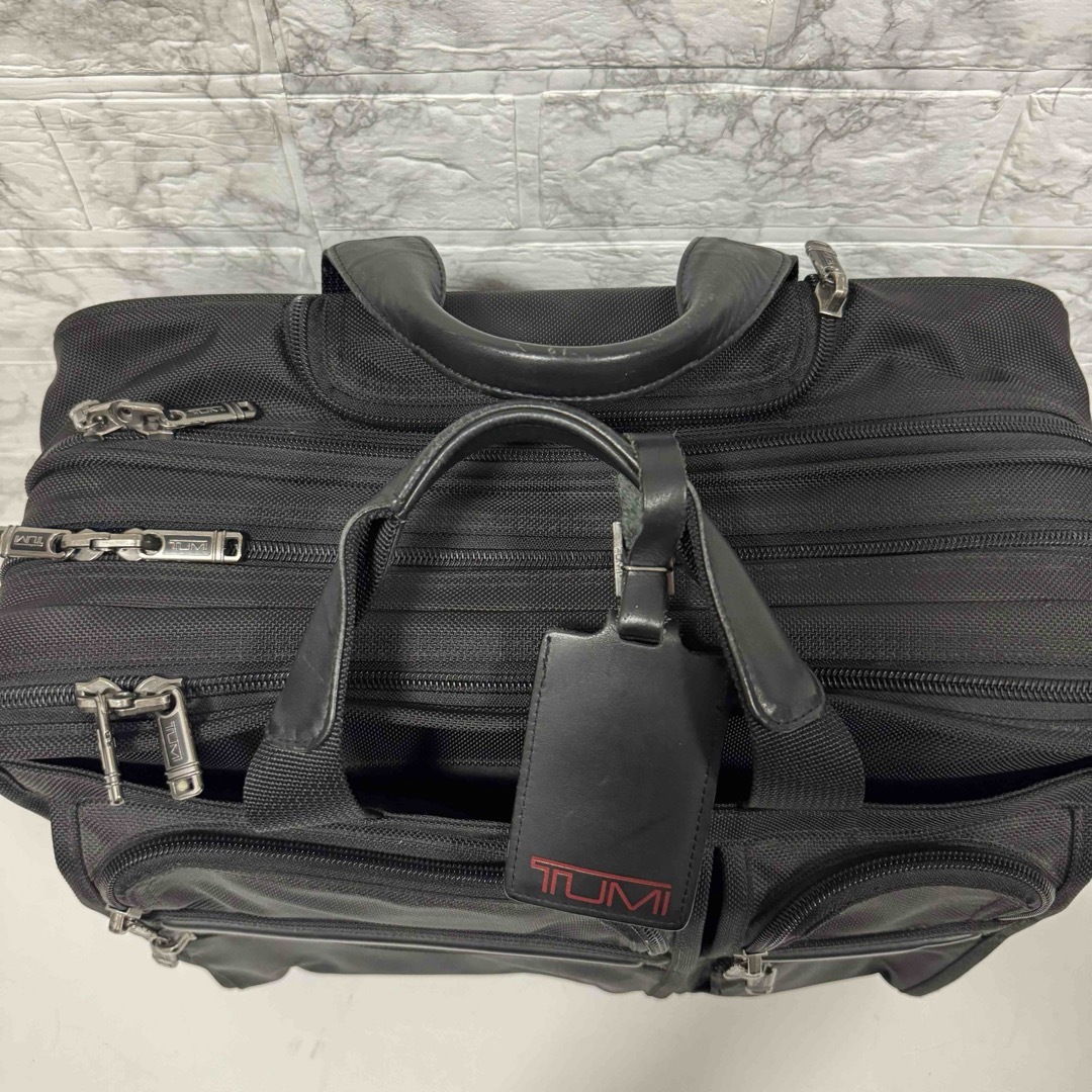 TUMI(トゥミ)の【廃盤】TUMI キャリーケース　パソコンケース２点　26104d4 機内持込可 メンズのバッグ(トラベルバッグ/スーツケース)の商品写真