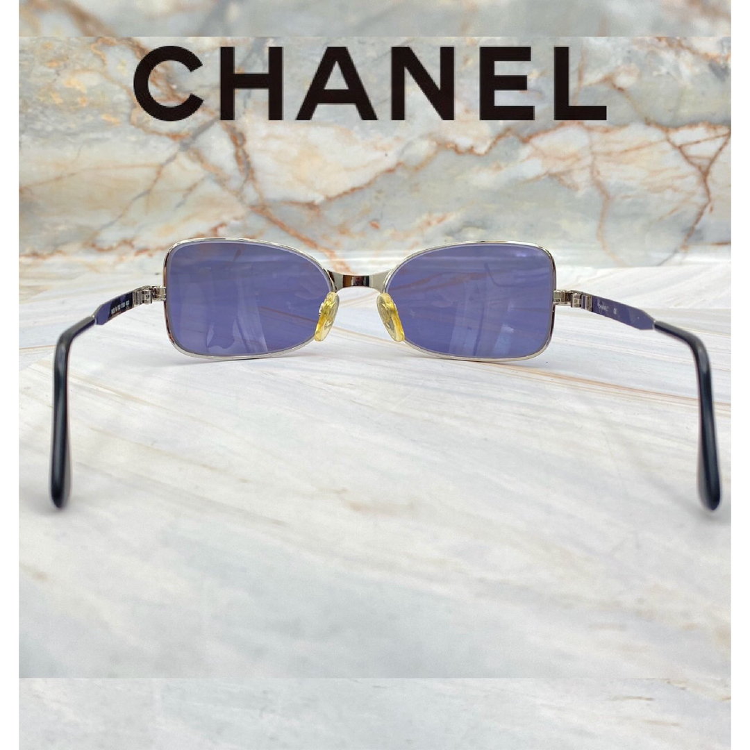 CHANEL(シャネル)のCHANEL シャネル　ロゴテンプル　サングラス ネイビー　シルバー メンズのファッション小物(サングラス/メガネ)の商品写真