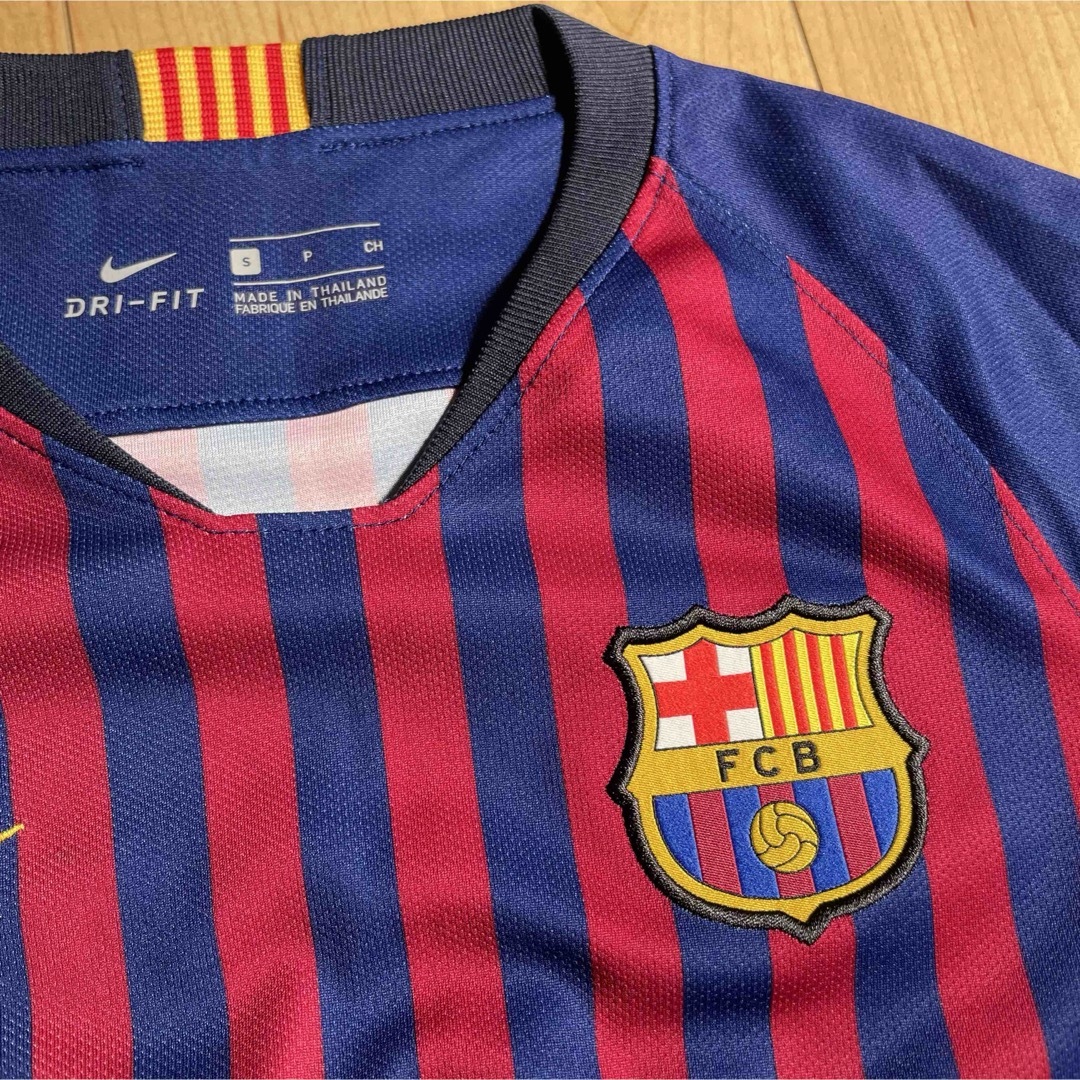 NIKE(ナイキ)のFCバルセロナ　ジャージ　シャツ スポーツ/アウトドアのサッカー/フットサル(ウェア)の商品写真