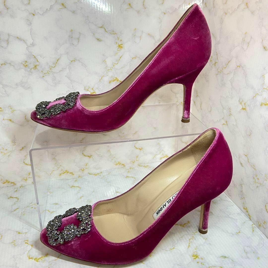 MANOLO BLAHNIK(マノロブラニク)の✨ハンギシ✨美品 マノロブラニク ベロア ピンク 35サイズ(22cm) レディースの靴/シューズ(ハイヒール/パンプス)の商品写真