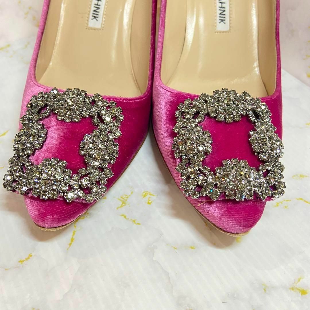 MANOLO BLAHNIK(マノロブラニク)の✨ハンギシ✨美品 マノロブラニク ベロア ピンク 35サイズ(22cm) レディースの靴/シューズ(ハイヒール/パンプス)の商品写真