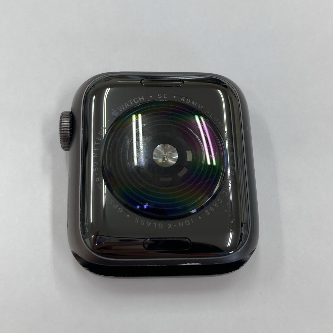 Apple Watch(アップルウォッチ)のapple watch SE 黒 アップルウォッチ 40mm 本体 スマホ/家電/カメラのスマートフォン/携帯電話(その他)の商品写真