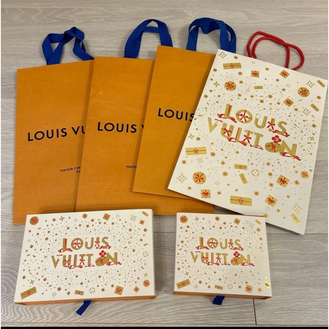 LOUIS VUITTON(ルイヴィトン)のLOUIS VUITTON ルイヴィトン ショップ袋　空箱　 レディースのバッグ(ショップ袋)の商品写真