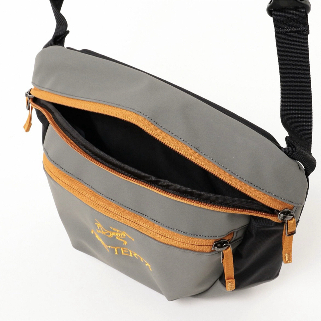 ARC'TERYX(アークテリクス)のARC’TERYX BEAMS 別注 ARRO ReBIRD Waistpack メンズのバッグ(ショルダーバッグ)の商品写真