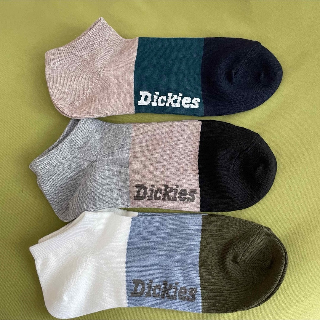 Dickies(ディッキーズ)の【ディッキーズ】センスが良くて褒められそう❣️スニーカーにピッタリ‼️靴下3足組 メンズのレッグウェア(ソックス)の商品写真