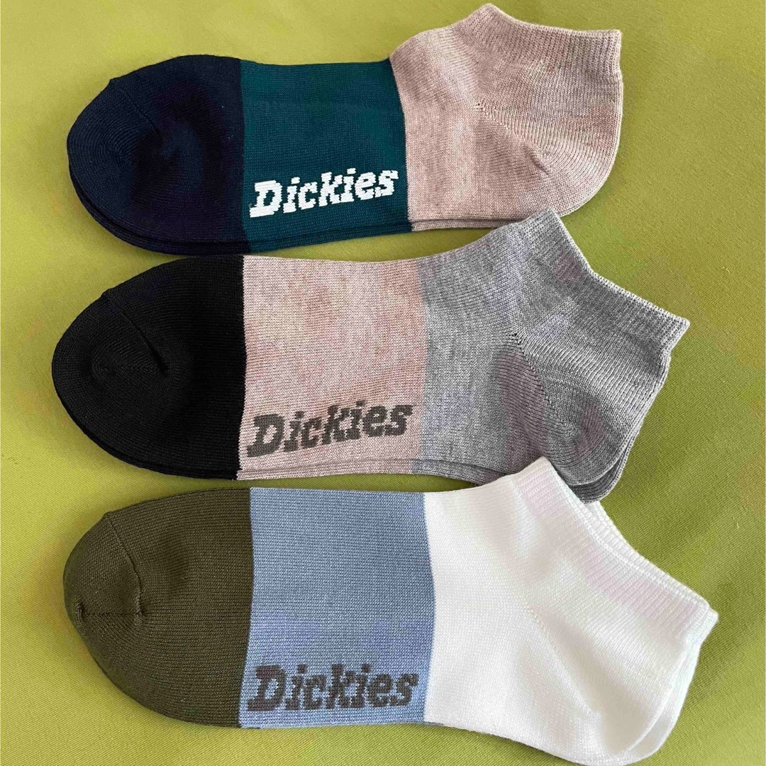 Dickies(ディッキーズ)の【ディッキーズ】センスが良くて褒められそう❣️スニーカーにピッタリ‼️靴下3足組 メンズのレッグウェア(ソックス)の商品写真