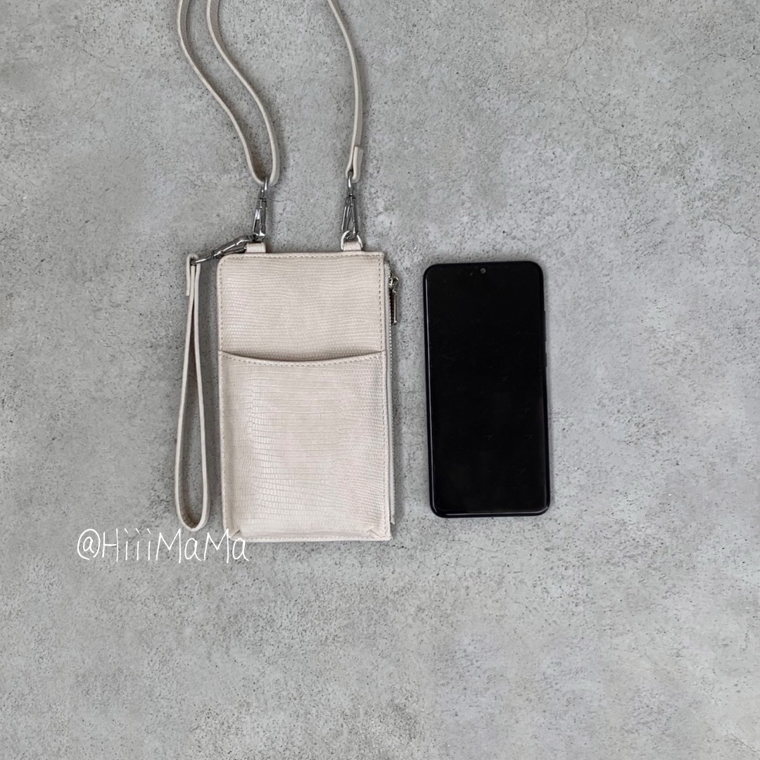 ポシェット ホワイト ポーチ 財布 ユニセックス プチプラシンプル カードケース レディースのバッグ(ショルダーバッグ)の商品写真
