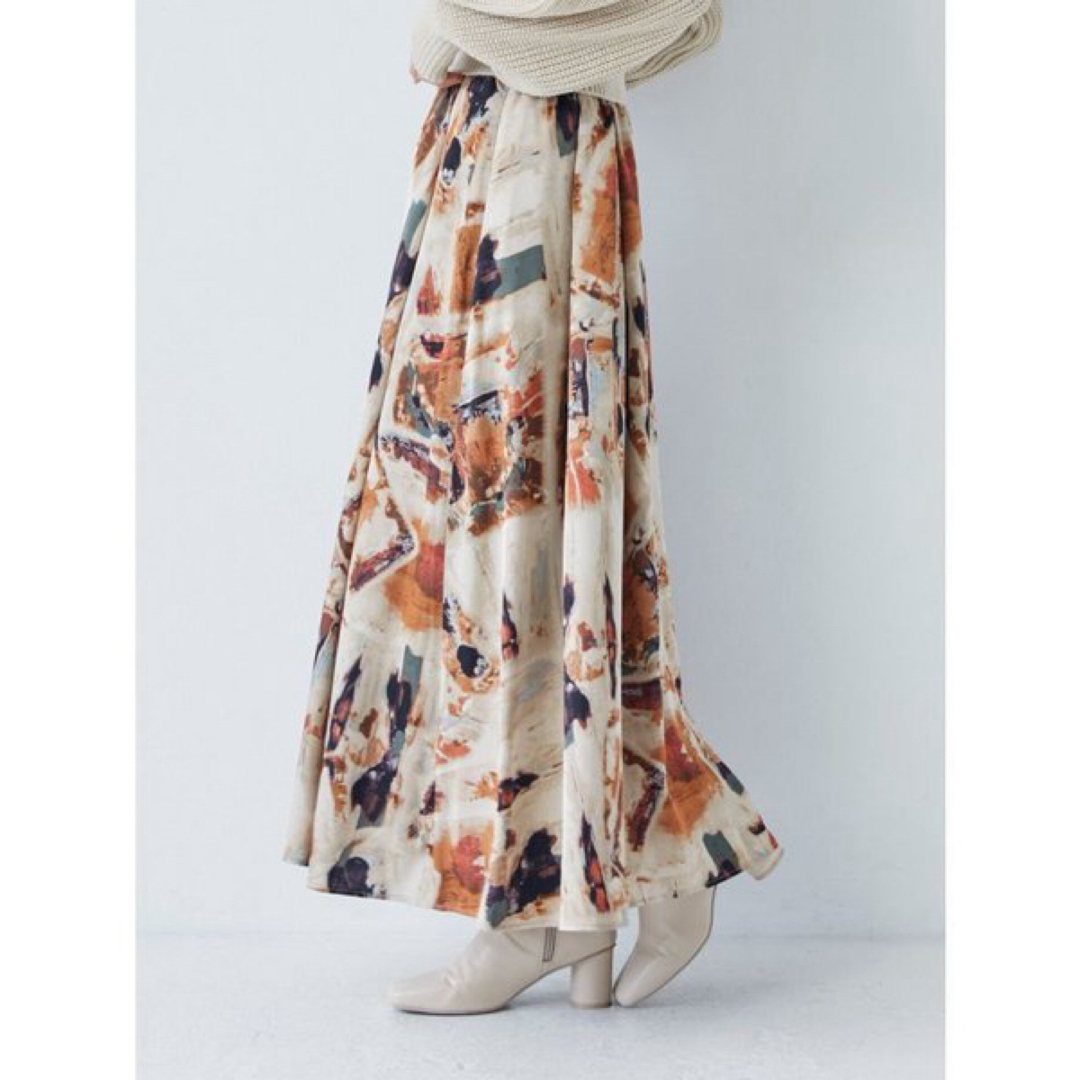 MURUA(ムルーア)のタックギャザーマキシプリントスカート　MURUA レディースのスカート(ロングスカート)の商品写真