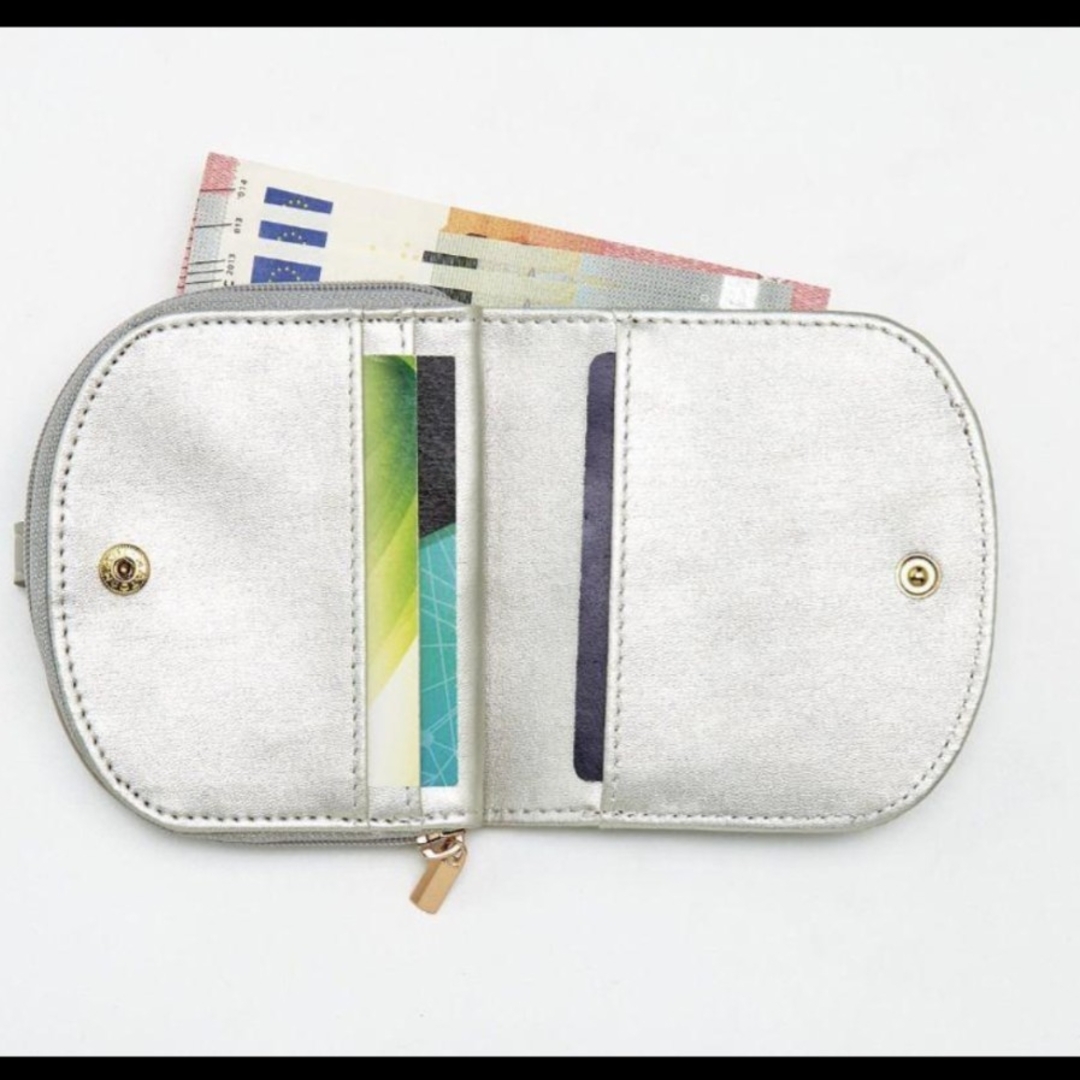 FELISSIMO(フェリシモ)のフェリシモ 2つ折り財布 レディースのファッション小物(財布)の商品写真