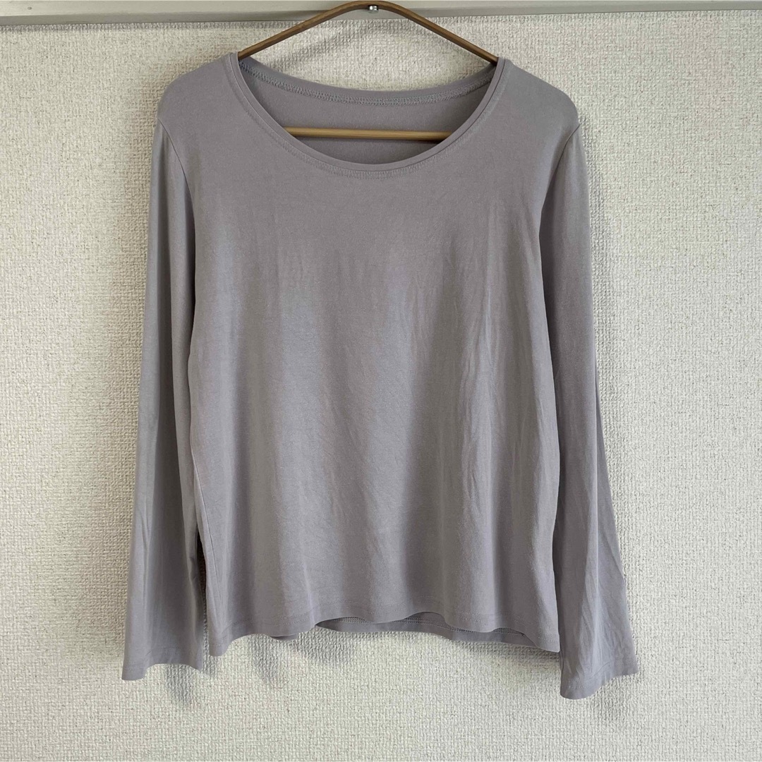 トップス　長袖　ロンT  ラベンダー　薄紫　フリーサイズ　伸縮性 レディースのトップス(Tシャツ(長袖/七分))の商品写真