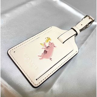 コーチ(COACH)のCoach コーチ キーリング ネームタグ型 キーホルダー バッグチャーム　ぶた(その他)