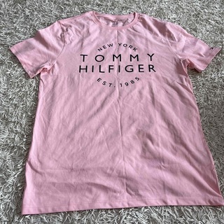 トミーヒルフィガー(TOMMY HILFIGER)の【新品】トミーヒルフィガー☆メンズSサイズ☆ピンクのロゴTシャツ(Tシャツ/カットソー(半袖/袖なし))