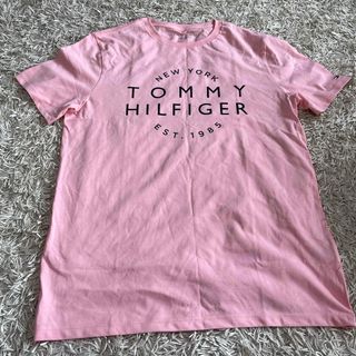 トミーヒルフィガー(TOMMY HILFIGER)の【新品】トミーヒルフィガー☆メンズSサイズ☆ピンクのロゴTシャツ(Tシャツ/カットソー(半袖/袖なし))