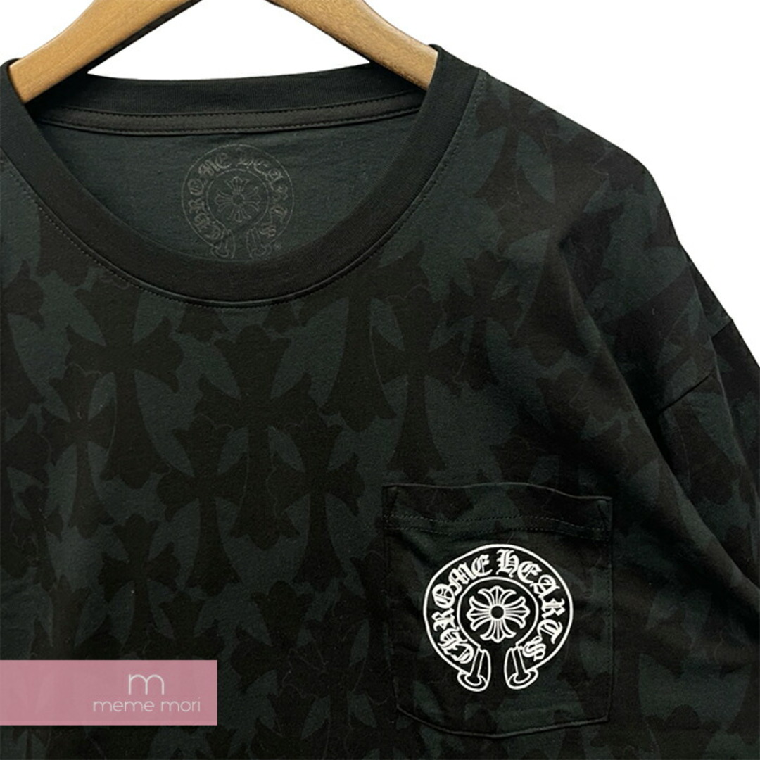 Chrome Hearts(クロムハーツ)のCHROME HEARTS 2024SS Graveyard Cemetery Cross L/S Tee クロムハーツ グレイブヤードセメタリークロスロングスリーブTシャツ 長袖カットソー 総柄 スクロールロゴプリント 胸ポケ ホースシュー ブラック サイズL【240429】【新古品】【me04】 メンズのトップス(Tシャツ/カットソー(半袖/袖なし))の商品写真