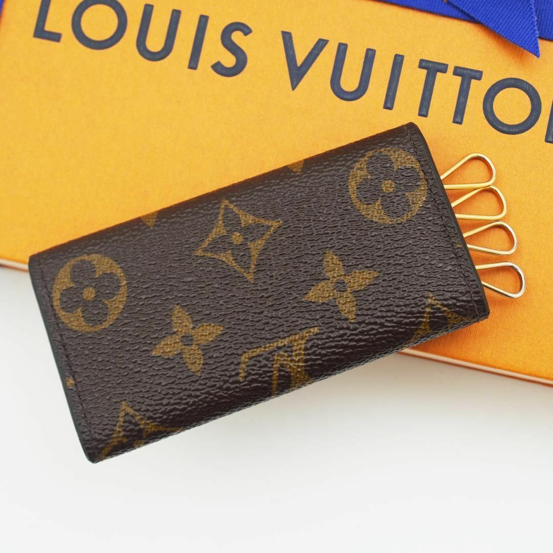 LOUIS VUITTON(ルイヴィトン)の極美品✨ ルイヴィトン モノグラム ミュルティクレ４ ブラウン 鍵4本収納可能 メンズのファッション小物(キーケース)の商品写真