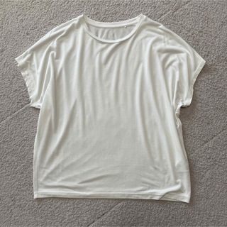 ユニクロ(UNIQLO)のお買得品　UNIQLO/ユニクロ　半袖トップス　Sサイズ　白色　オフショルダー(Tシャツ(半袖/袖なし))