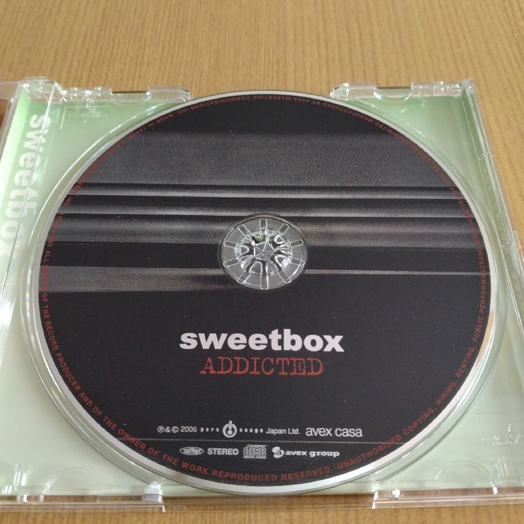 sweetbox / ADDICTED エンタメ/ホビーのCD(ポップス/ロック(洋楽))の商品写真