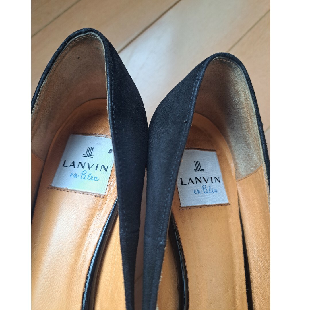 LANVIN en Bleu(ランバンオンブルー)のランバン　スエードパンプス　黒 レディースの靴/シューズ(ハイヒール/パンプス)の商品写真