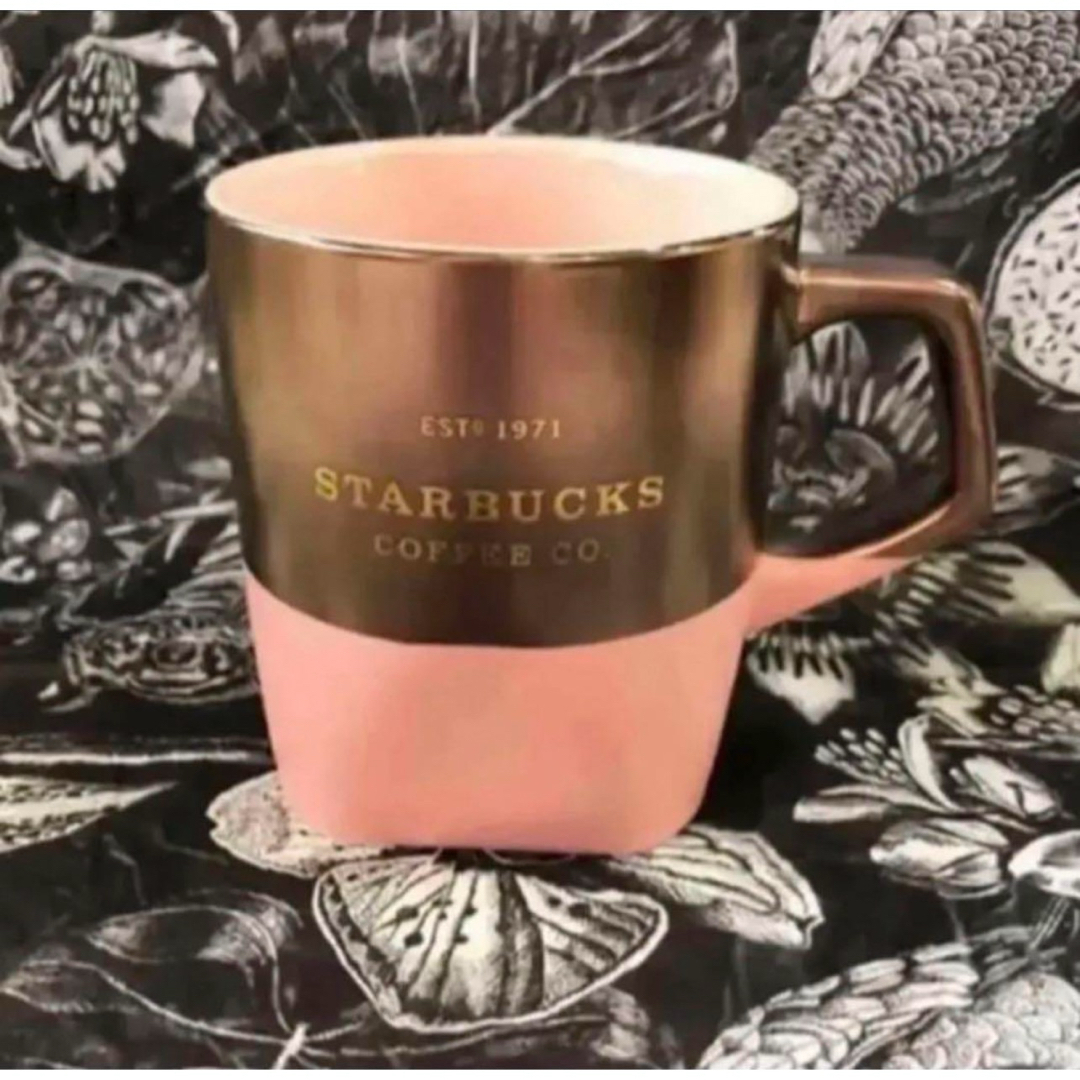 Starbucks Coffee(スターバックスコーヒー)の海外　スターバックス　ローズゴールド　ピンク　マグ　355ml インテリア/住まい/日用品のキッチン/食器(食器)の商品写真