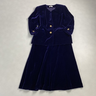 スーツ　ベルベット　高級感　美品　キュプラ　金ボタン　セレモニー　紫(スーツ)