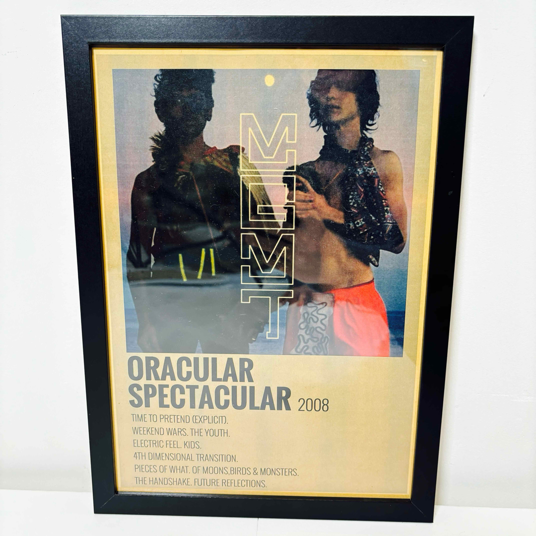 【黒額付きポスター】mgmt oracular spectacular（新品） エンタメ/ホビーのアート用品(ポスターフレーム)の商品写真