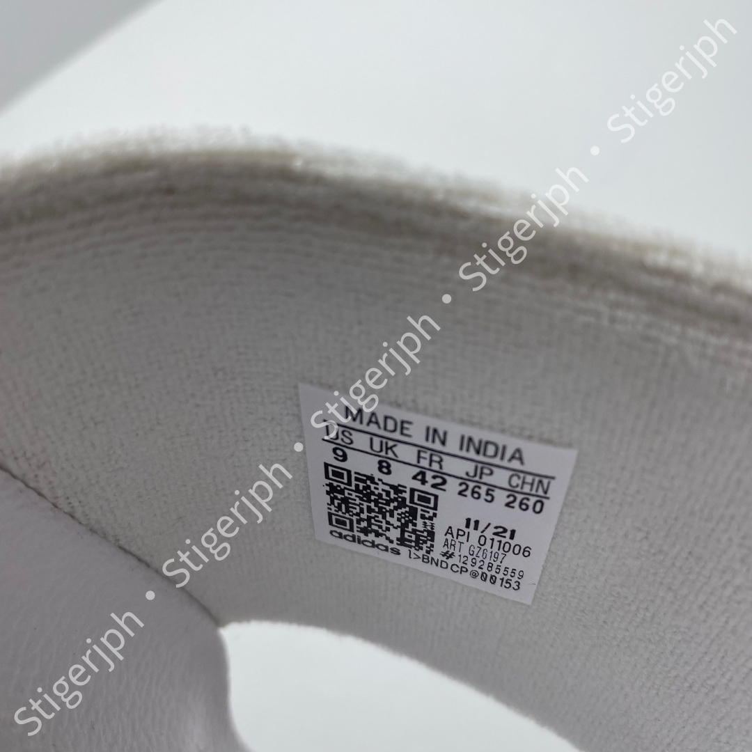 Originals（adidas）(オリジナルス)のアディダスオリジナルス　アディレッタライト　ホワイト　シルバー　26.5CM レディースの靴/シューズ(サンダル)の商品写真