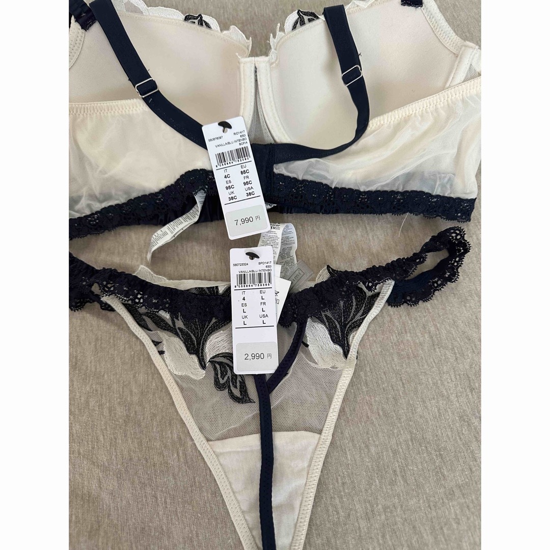 【新品】intimissimi インティミッシミ  ブラジャー&ショーツ レディースの下着/アンダーウェア(ブラ&ショーツセット)の商品写真