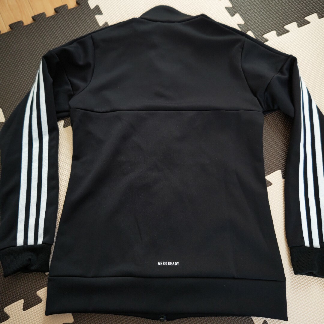 adidas(アディダス)の【新品】アディダス ジップアップジャージ 160 キッズ/ベビー/マタニティのキッズ服女の子用(90cm~)(ジャケット/上着)の商品写真