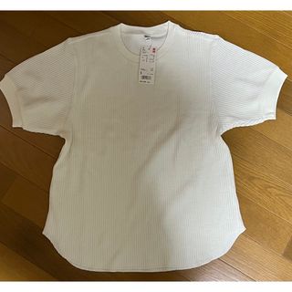 ユニクロ(UNIQLO)のユニクロ　ワッフルT オフホワイト　S(Tシャツ(半袖/袖なし))