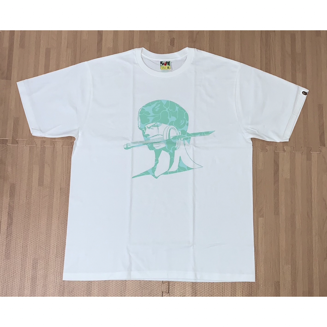 A BATHING APE(アベイシングエイプ)の★新品★ APE × ONE PIECE ワンピース ゾロ Tシャツ 2XL  メンズのトップス(Tシャツ/カットソー(半袖/袖なし))の商品写真